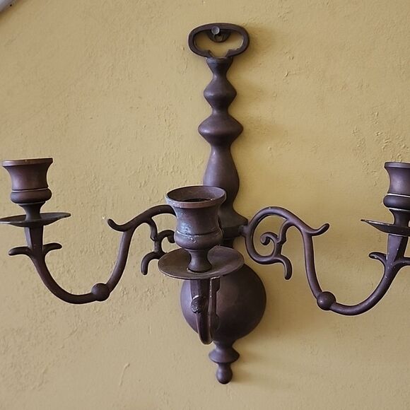 Vintage West Virginia Metal Crafters 3 Arm Sconce - Picture 2 of 13